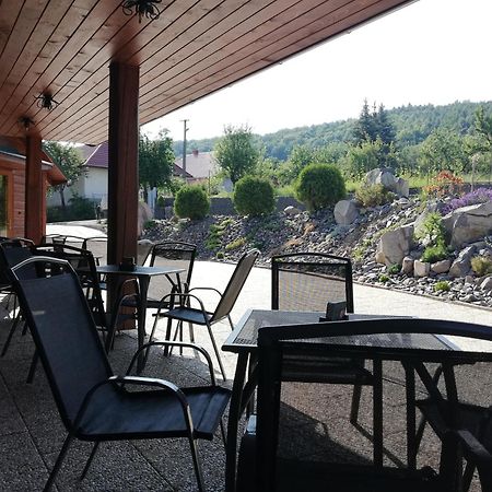 Penzion U Cola Prievidza Exterior foto