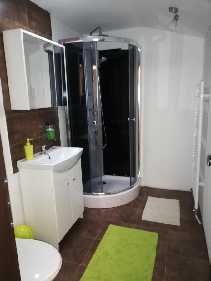 Penzion U Cola Prievidza Exterior foto