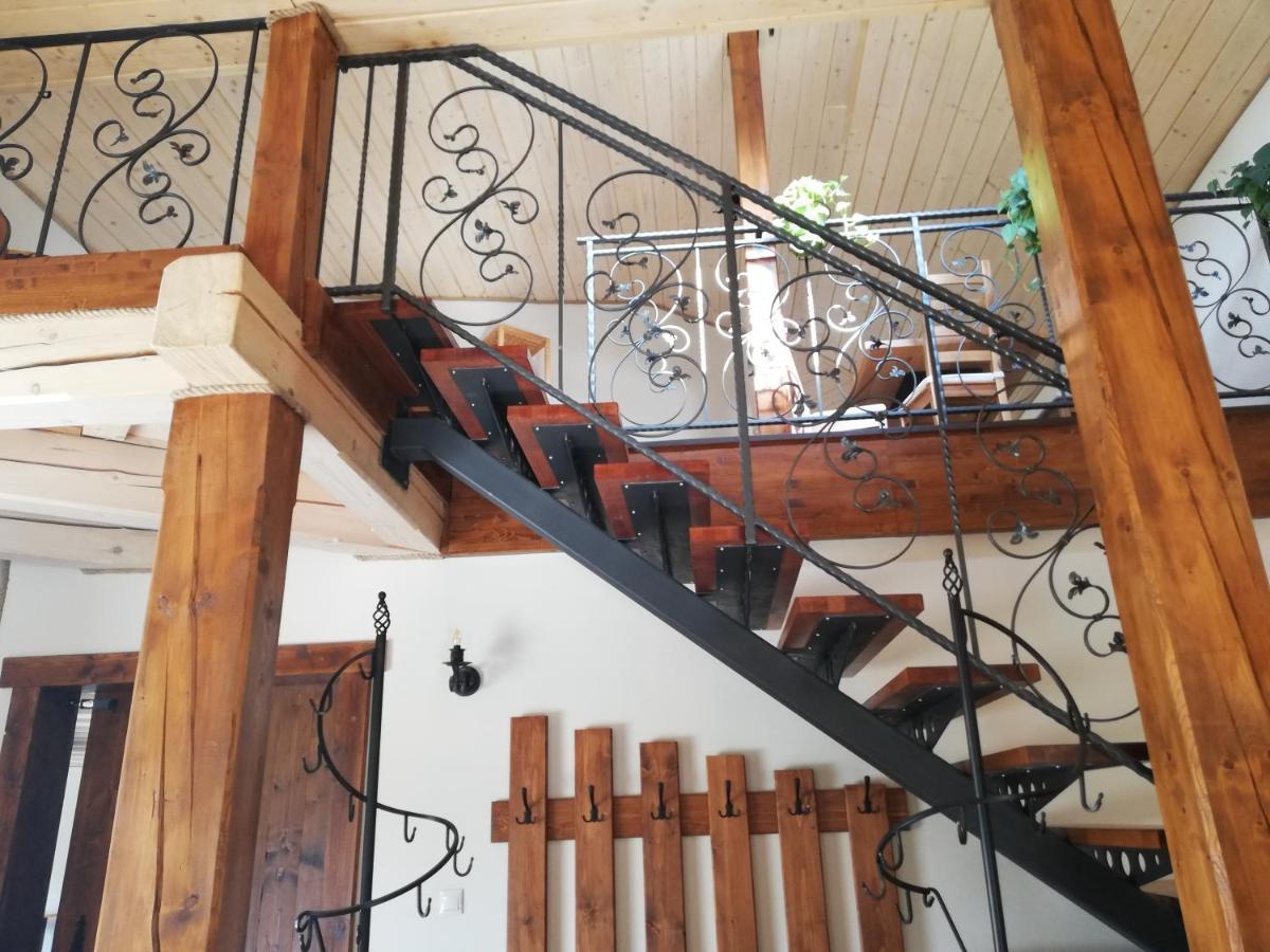 Penzion U Cola Prievidza Exterior foto